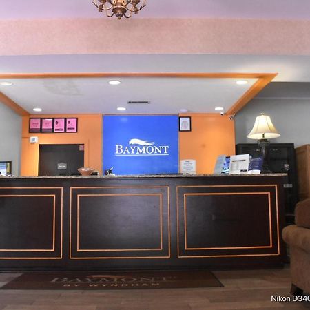 Baymont By Wyndham Helen Motel Bagian luar foto