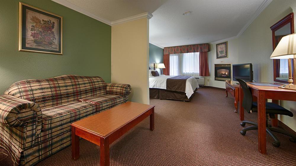 Baymont By Wyndham Helen Motel Bagian luar foto