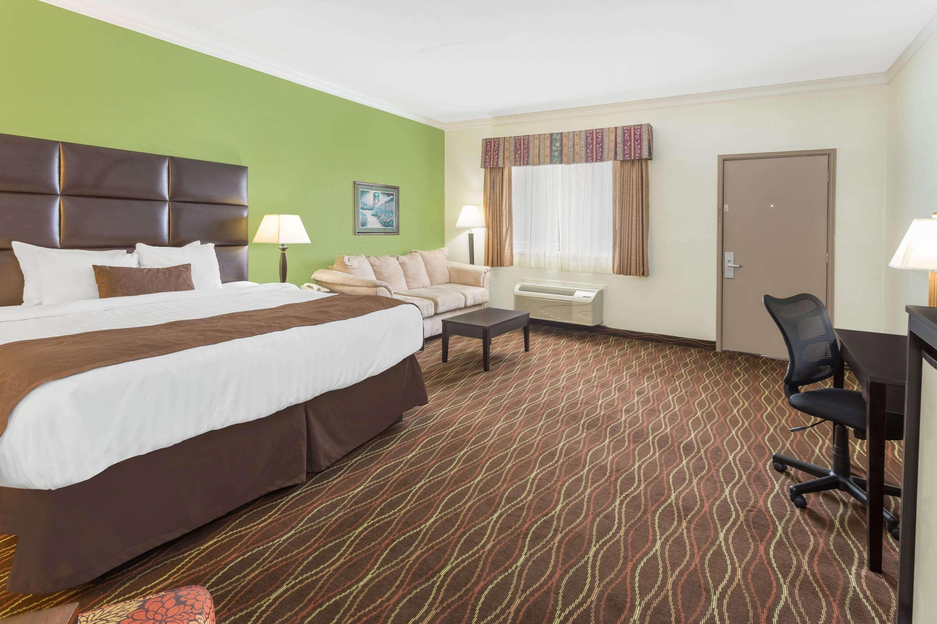 Baymont By Wyndham Helen Motel Bagian luar foto