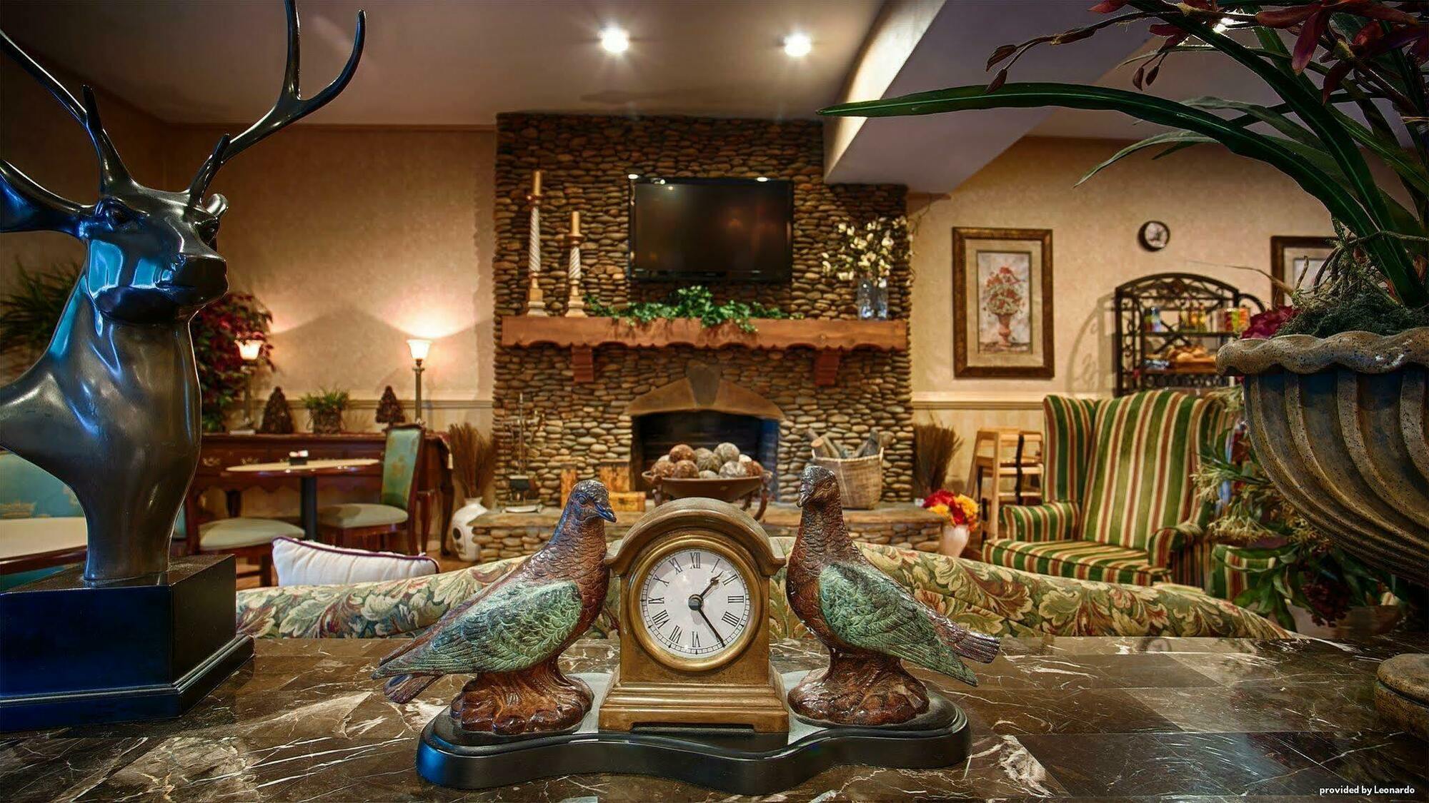 Baymont By Wyndham Helen Motel Bagian luar foto